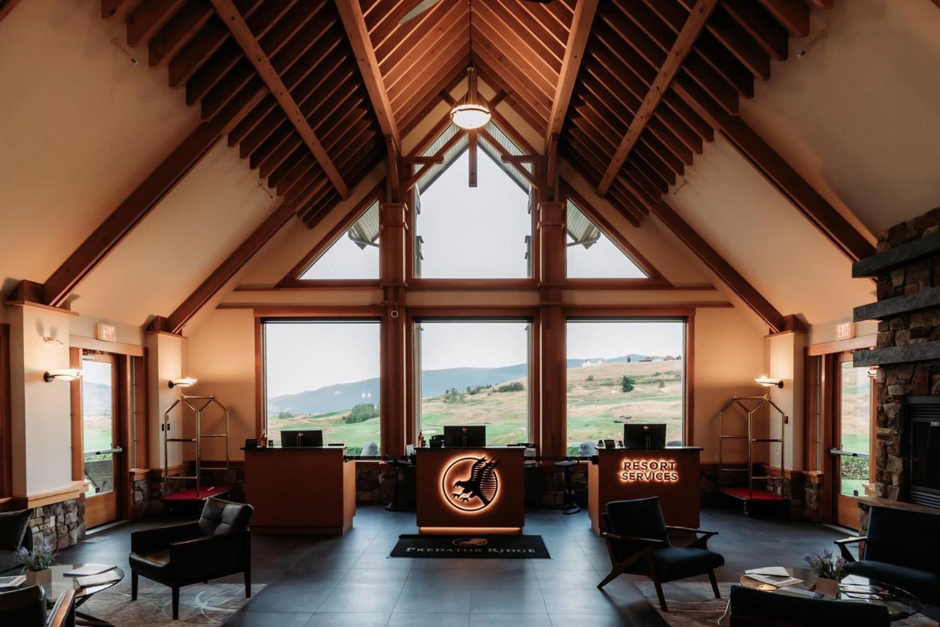 Predator Ridge Resort Вeрнoн Екстериор снимка